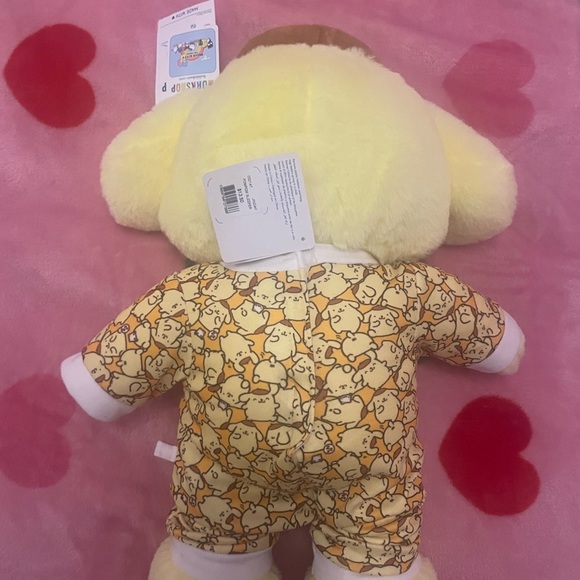 NWT Pompompurin Plush with Muffin - Picture 4 of 7